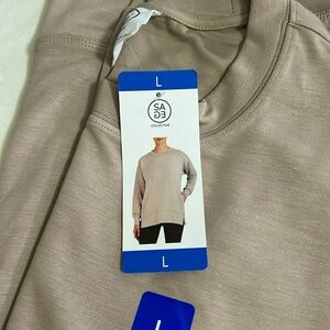 NWT Sage Ladies' Crew Neck Scuba Cozy Top with Side Pockets L Tan